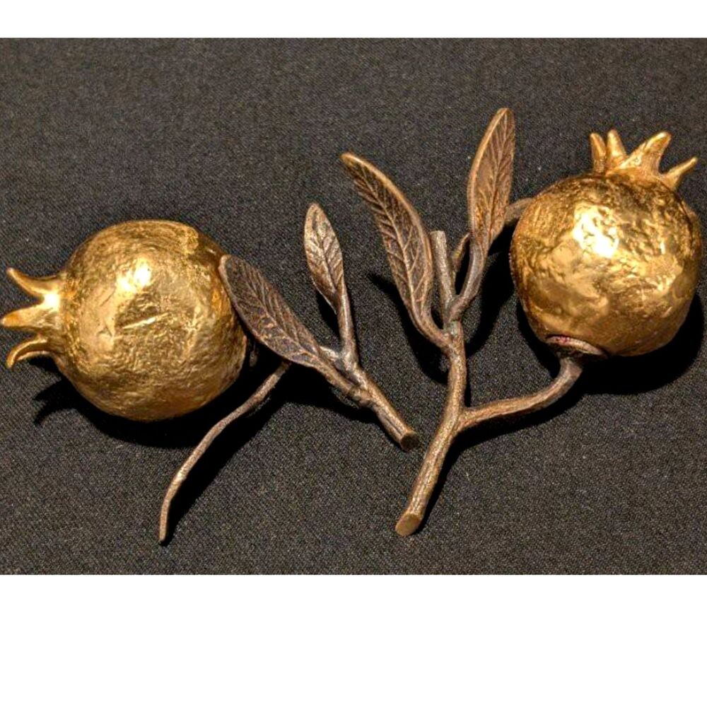 Michael Aram Pomegranate Salt & Pepper Shakers Luxury design